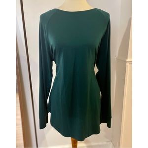 NWOT Turquoise Long Sleeve Dolphin Hem Crew Neck Shirts - 1X / 2X